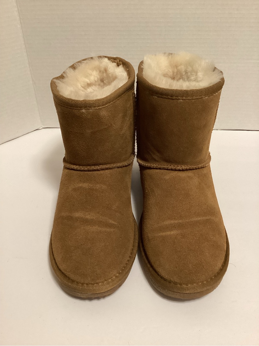 Portland Boot Company, Classic Shearling-Lined Ankle Booties in Chestnut, EUC